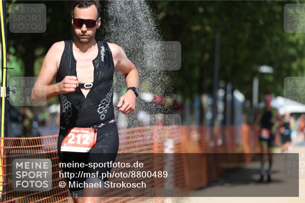 07.09.2025 - 19. Norderstedt Triathlon Michael Strokosch http://msf.ph/oto/8800489 07.09.2025 13:08:18 Laufen 167, 205, 212, 249 meine-sportfotos.de
