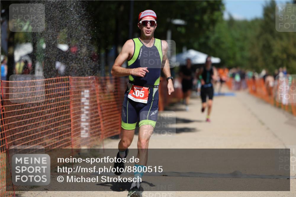 07.09.2025 - 19. Norderstedt Triathlon Michael Strokosch http://msf.ph/oto/8800515 07.09.2025 13:08:21 Laufen 205, 212, 759 meine-sportfotos.de