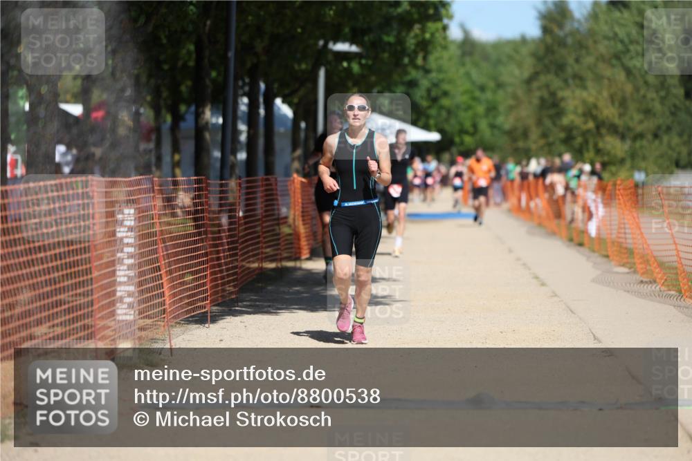 07.09.2025 - 19. Norderstedt Triathlon Michael Strokosch http://msf.ph/oto/8800538 07.09.2025 13:08:24 Laufen 205, 282, 759, 1212 meine-sportfotos.de