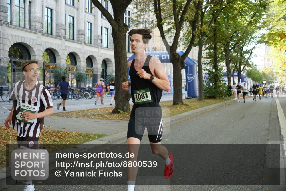 07.09.2025 - BARMER Alsterlauf Yannick Fuchs http://msf.ph/oto/8800539 07.09.2025 11:48:49 Laufen 1081 meine-sportfotos.de