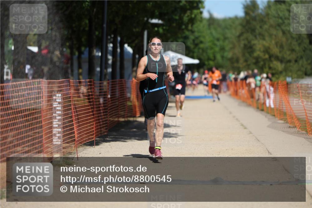 07.09.2025 - 19. Norderstedt Triathlon Michael Strokosch http://msf.ph/oto/8800545 07.09.2025 13:08:25 Laufen 205, 282, 759, 1212 meine-sportfotos.de