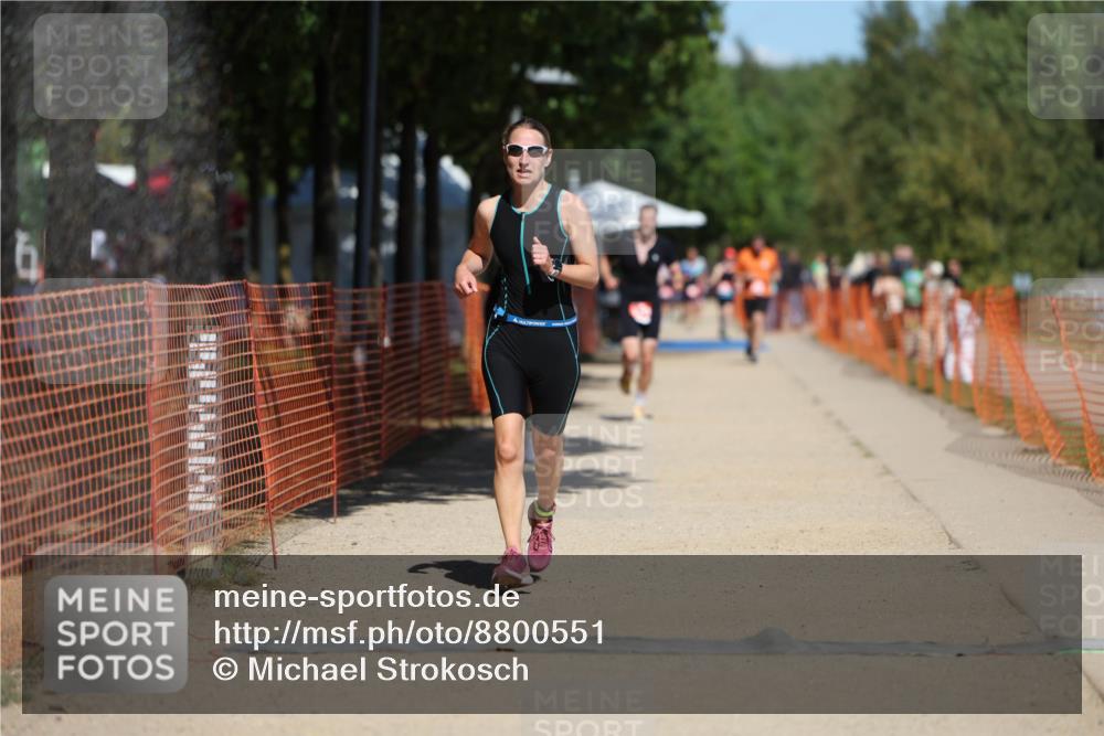 07.09.2025 - 19. Norderstedt Triathlon Michael Strokosch http://msf.ph/oto/8800551 07.09.2025 13:08:25 Laufen 205, 282, 759, 1212 meine-sportfotos.de