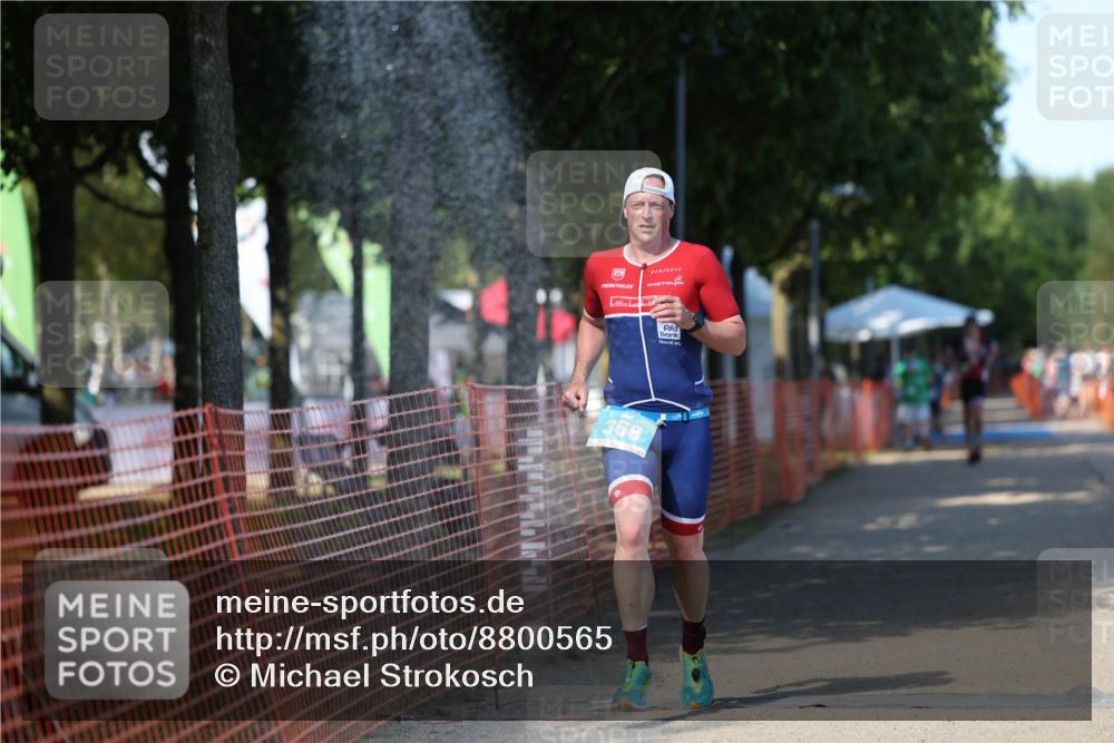 07.09.2025 - 19. Norderstedt Triathlon Michael Strokosch http://msf.ph/oto/8800565 07.09.2025 14:50:44 Laufen 366, 872 meine-sportfotos.de
