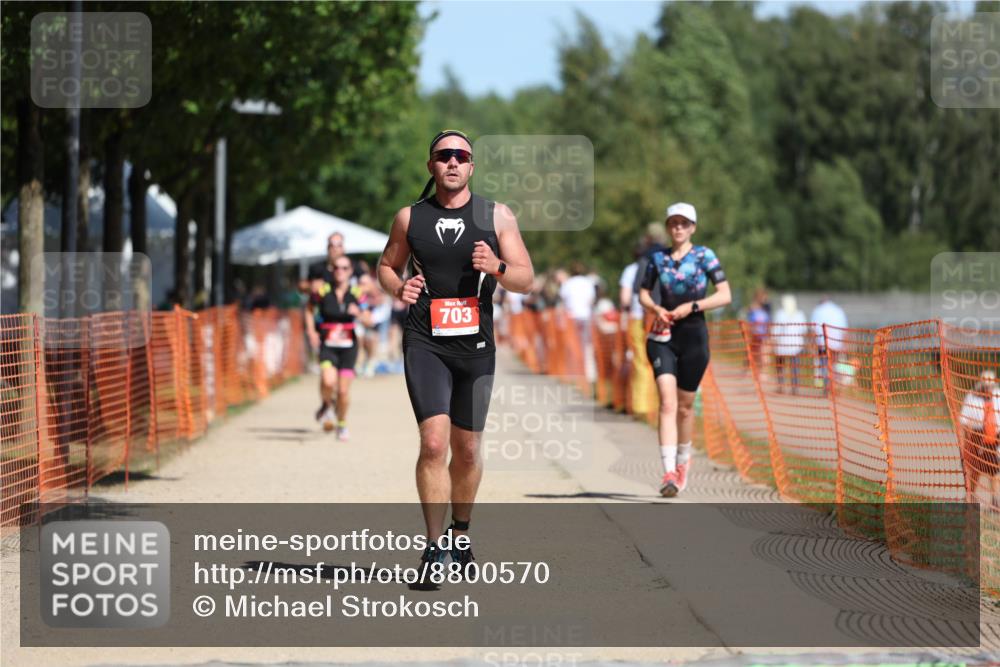 07.09.2025 - 19. Norderstedt Triathlon Michael Strokosch http://msf.ph/oto/8800570 07.09.2025 12:30:39 Laufen 303, 703, 822, 1280, 1343 meine-sportfotos.de