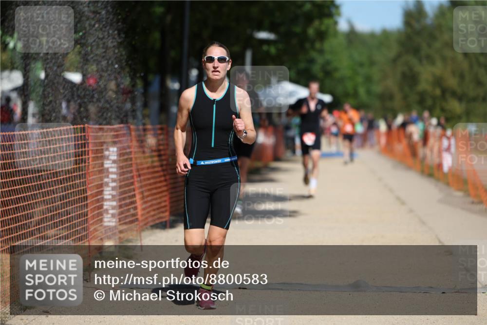 07.09.2025 - 19. Norderstedt Triathlon Michael Strokosch http://msf.ph/oto/8800583 07.09.2025 13:08:26 Laufen 282, 759, 1212 meine-sportfotos.de