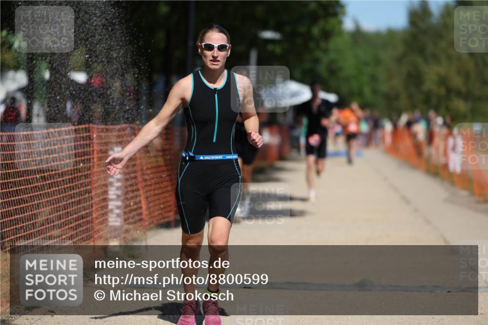 07.09.2025 - 19. Norderstedt Triathlon Michael Strokosch http://msf.ph/oto/8800599 07.09.2025 13:08:27 Laufen 282, 759, 1212 meine-sportfotos.de