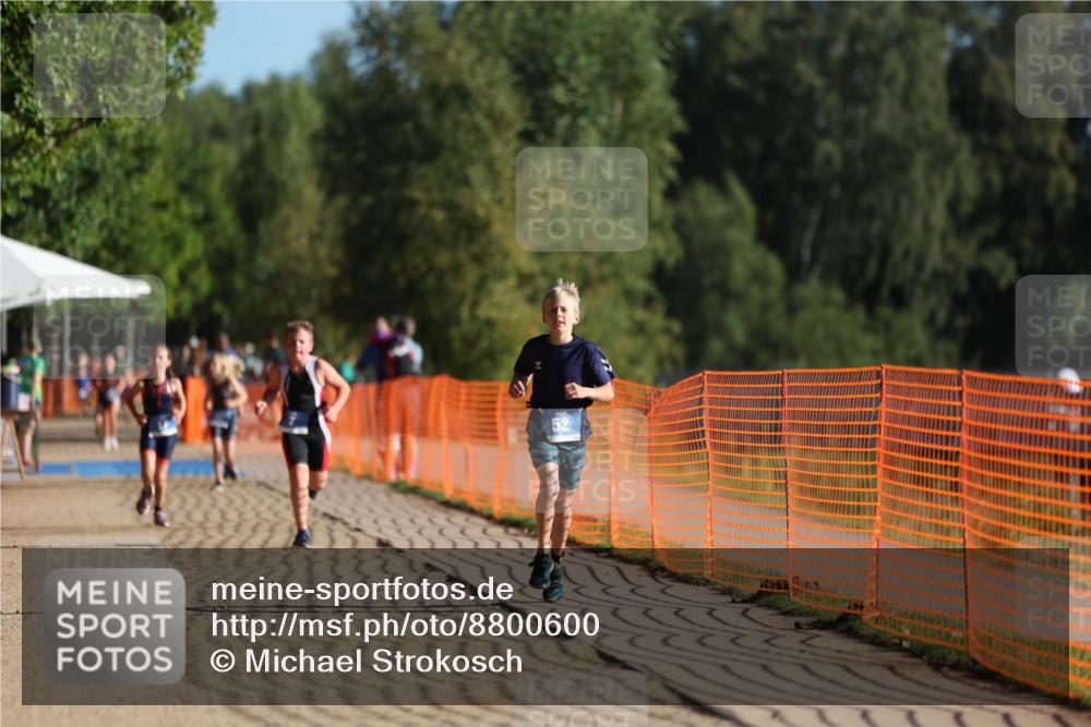 07.09.2025 - 19. Norderstedt Triathlon Michael Strokosch http://msf.ph/oto/8800600 07.09.2025 09:14:46 Laufen 52 meine-sportfotos.de