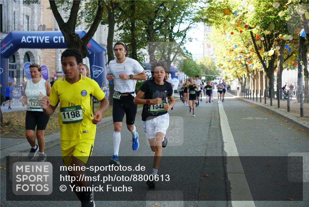 07.09.2025 - BARMER Alsterlauf Yannick Fuchs http://msf.ph/oto/8800613 07.09.2025 11:48:59 Laufen 1226, 1198, 407, 1042 meine-sportfotos.de