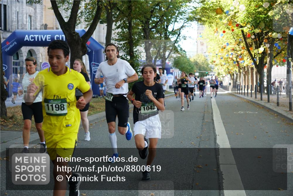 07.09.2025 - BARMER Alsterlauf Yannick Fuchs http://msf.ph/oto/8800619 07.09.2025 11:48:59 Laufen 1198, 401, 1042 meine-sportfotos.de