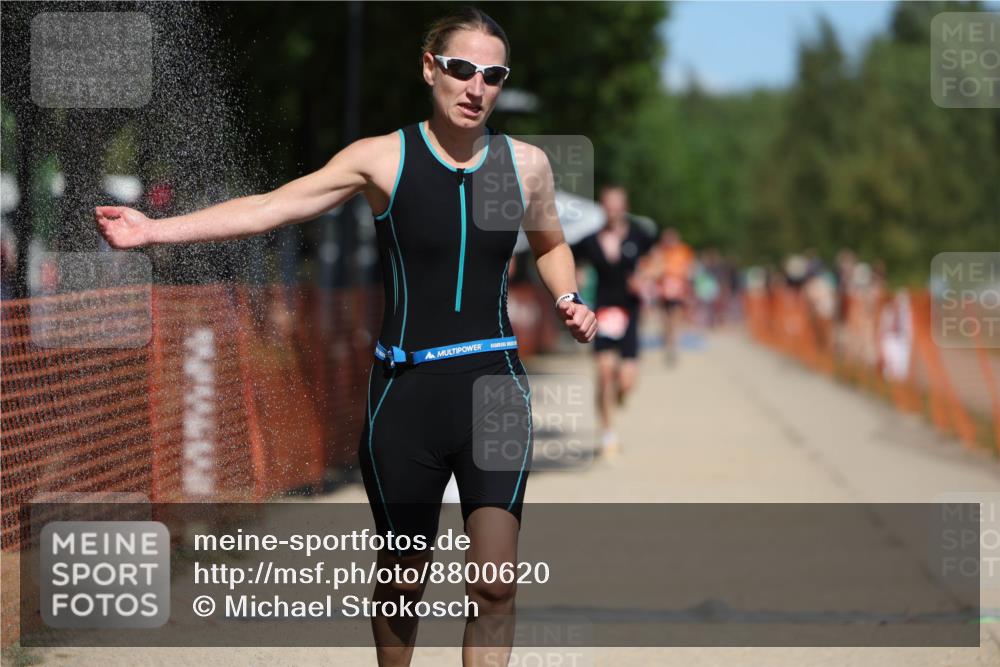 07.09.2025 - 19. Norderstedt Triathlon Michael Strokosch http://msf.ph/oto/8800620 07.09.2025 13:08:27 Laufen 282, 759, 1212 meine-sportfotos.de
