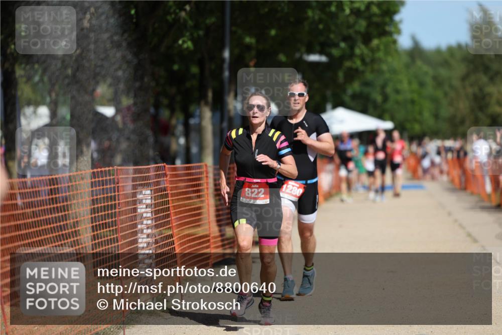 07.09.2025 - 19. Norderstedt Triathlon Michael Strokosch http://msf.ph/oto/8800640 07.09.2025 12:30:45 Laufen 703, 822, 1280, 1343 meine-sportfotos.de