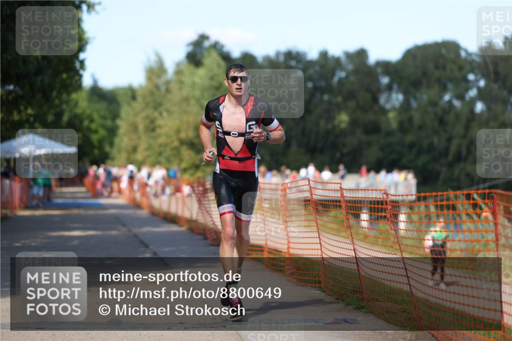 07.09.2025 - 19. Norderstedt Triathlon Michael Strokosch http://msf.ph/oto/8800649 07.09.2025 14:50:54 Laufen 978 meine-sportfotos.de