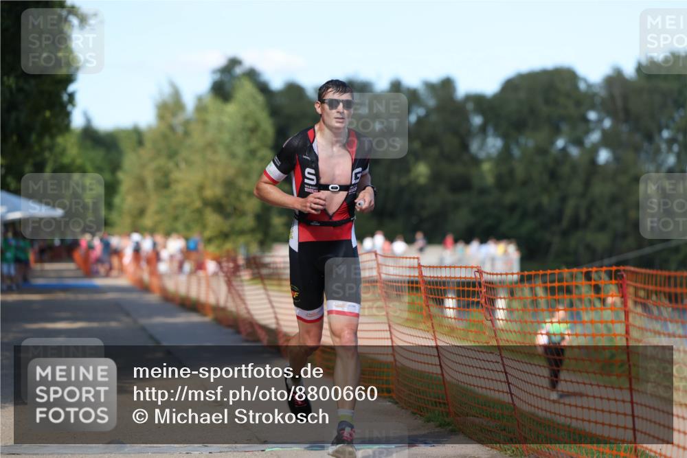 07.09.2025 - 19. Norderstedt Triathlon Michael Strokosch http://msf.ph/oto/8800660 07.09.2025 14:50:54 Laufen 978 meine-sportfotos.de