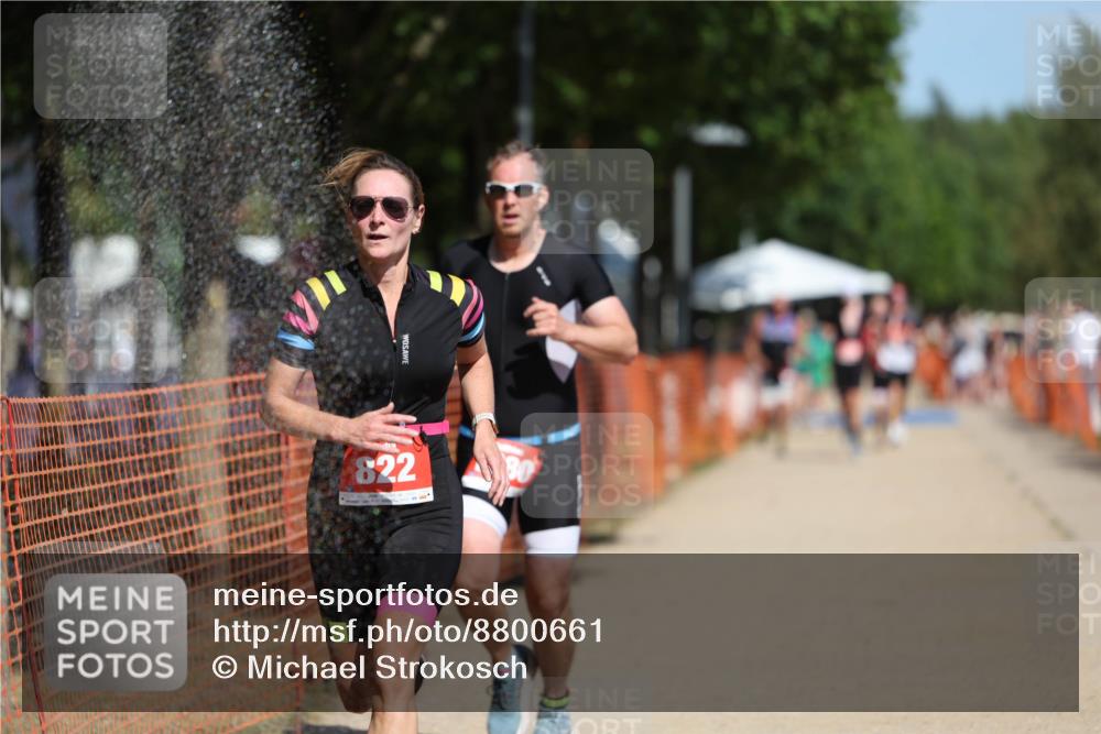 07.09.2025 - 19. Norderstedt Triathlon Michael Strokosch http://msf.ph/oto/8800661 07.09.2025 12:30:46 Laufen 822, 1280, 1343 meine-sportfotos.de