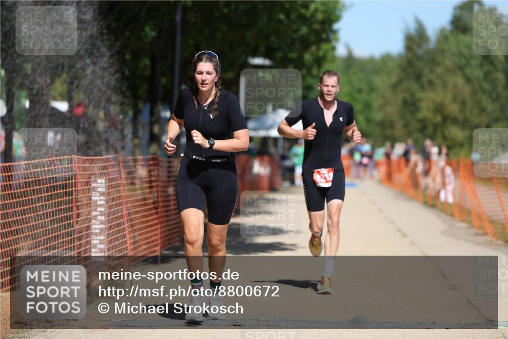07.09.2025 - 19. Norderstedt Triathlon Michael Strokosch http://msf.ph/oto/8800672 07.09.2025 13:08:30 Laufen 282, 759, 1212 meine-sportfotos.de