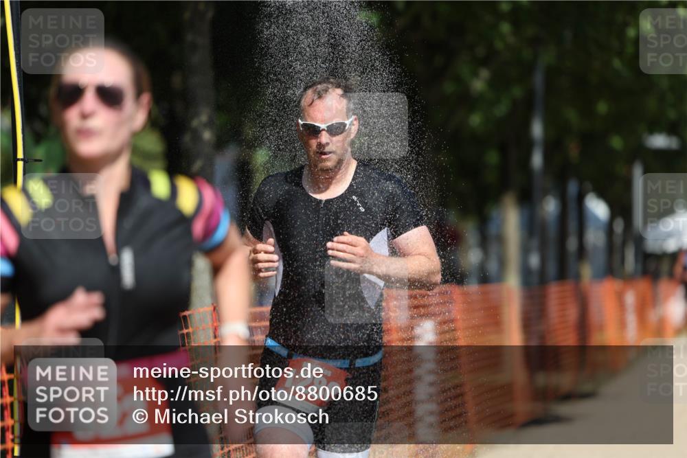 07.09.2025 - 19. Norderstedt Triathlon Michael Strokosch http://msf.ph/oto/8800685 07.09.2025 12:30:47 Laufen 822, 1280, 1343 meine-sportfotos.de