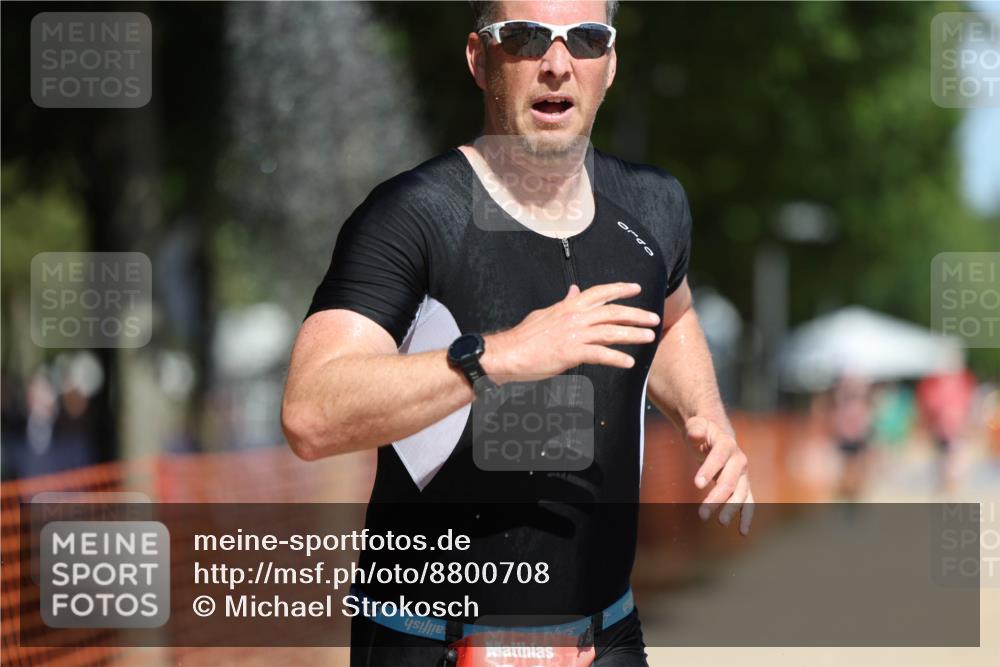 07.09.2025 - 19. Norderstedt Triathlon Michael Strokosch http://msf.ph/oto/8800708 07.09.2025 12:30:48 Laufen 822, 1280 meine-sportfotos.de