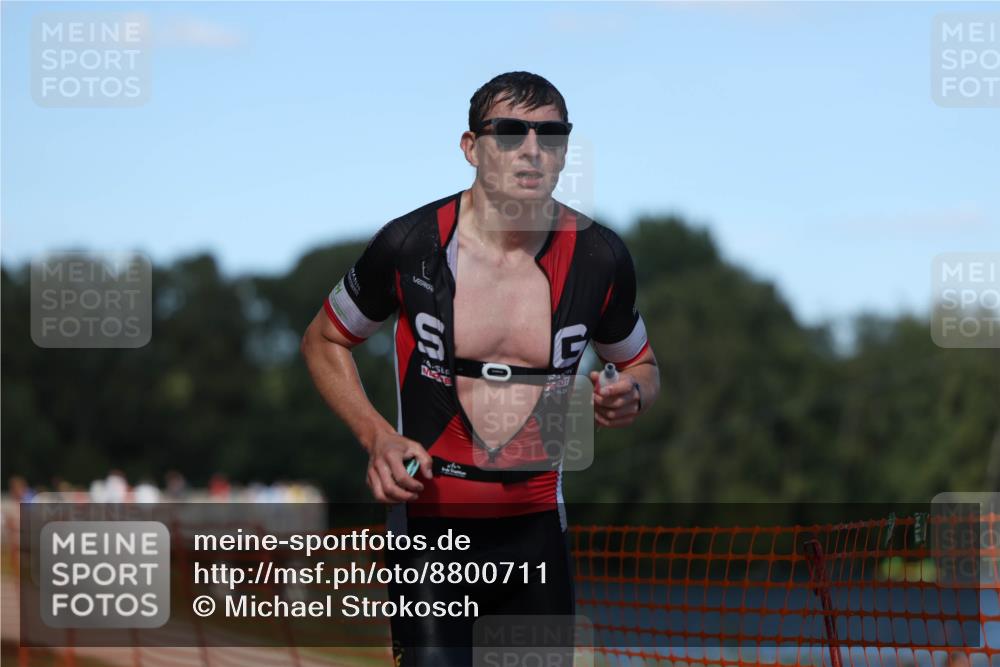 07.09.2025 - 19. Norderstedt Triathlon Michael Strokosch http://msf.ph/oto/8800711 07.09.2025 14:50:56 Laufen 978 meine-sportfotos.de