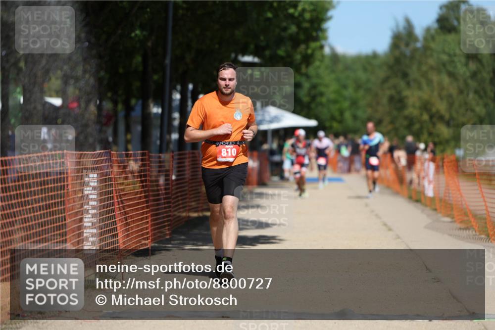 07.09.2025 - 19. Norderstedt Triathlon Michael Strokosch http://msf.ph/oto/8800727 07.09.2025 13:08:41 Laufen 810 meine-sportfotos.de