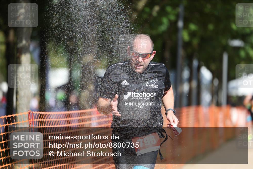 07.09.2025 - 19. Norderstedt Triathlon Michael Strokosch http://msf.ph/oto/8800735 07.09.2025 12:01:18 Laufen 796, 1348 meine-sportfotos.de
