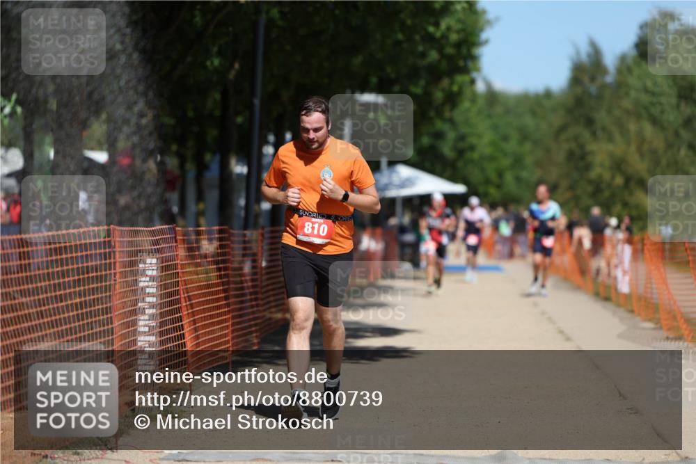 07.09.2025 - 19. Norderstedt Triathlon Michael Strokosch http://msf.ph/oto/8800739 07.09.2025 13:08:42 Laufen 810 meine-sportfotos.de
