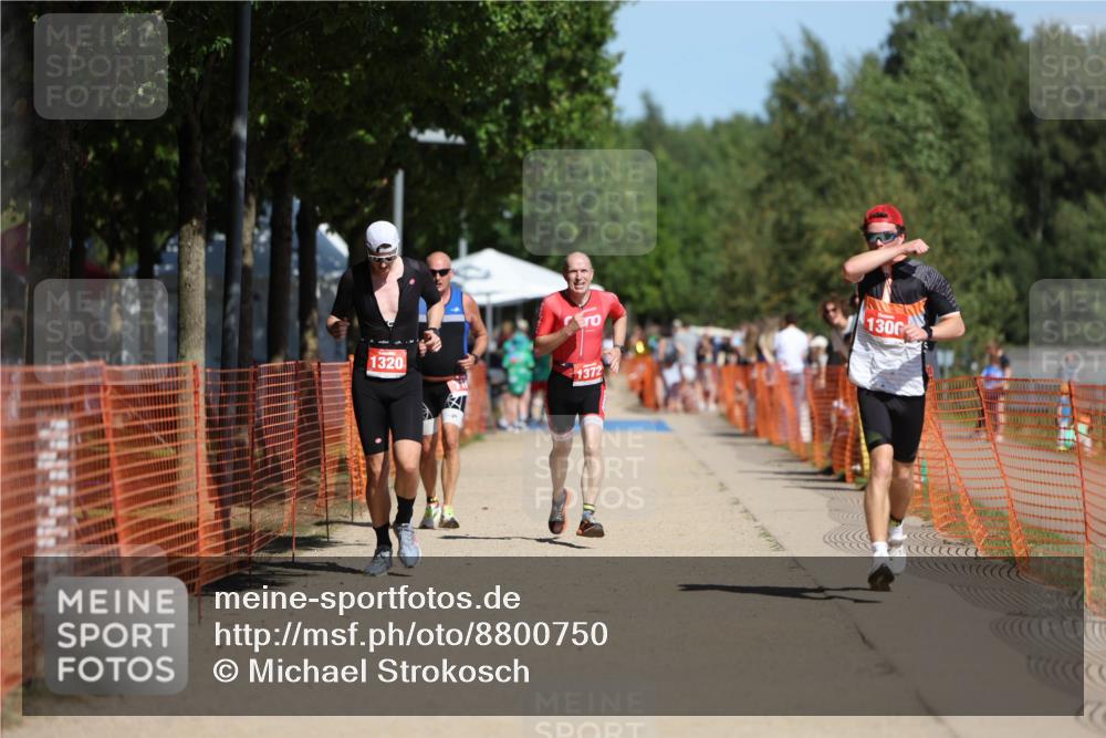 07.09.2025 - 19. Norderstedt Triathlon Michael Strokosch http://msf.ph/oto/8800750 07.09.2025 12:30:54 Laufen 710, 1300, 1320, 1372 meine-sportfotos.de