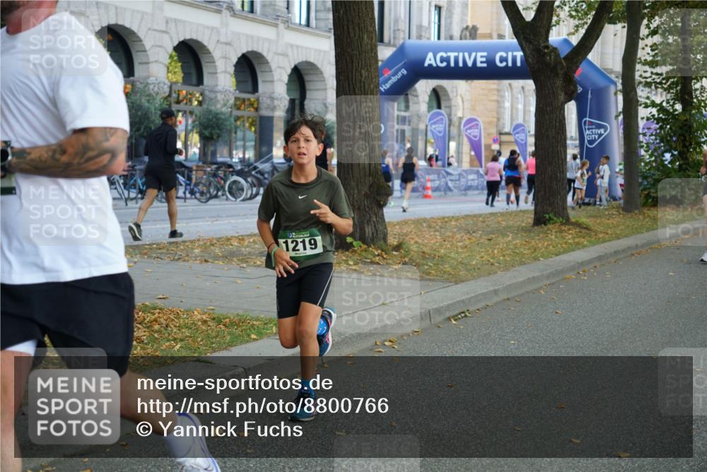 07.09.2025 - BARMER Alsterlauf Yannick Fuchs http://msf.ph/oto/8800766 07.09.2025 11:49:07 Laufen 1219 meine-sportfotos.de