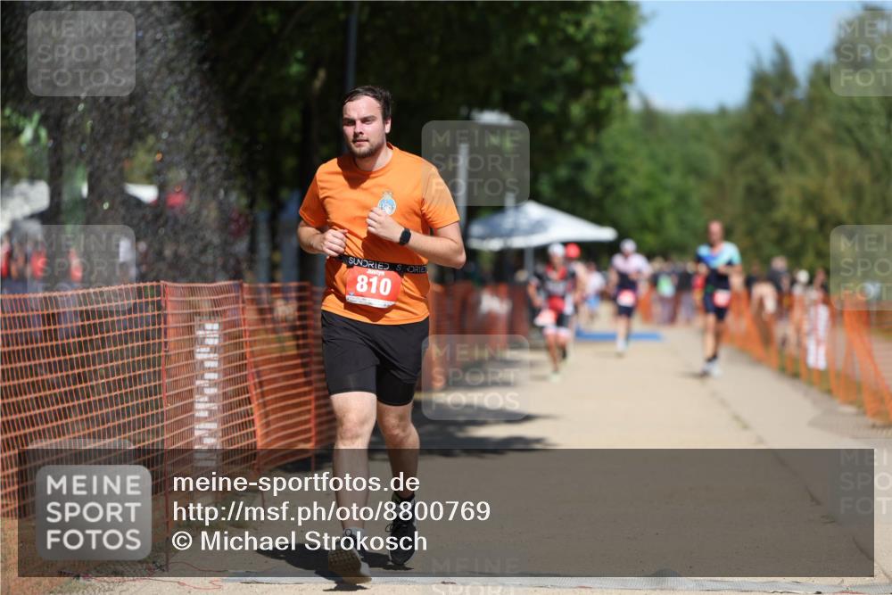 07.09.2025 - 19. Norderstedt Triathlon Michael Strokosch http://msf.ph/oto/8800769 07.09.2025 13:08:42 Laufen 810 meine-sportfotos.de