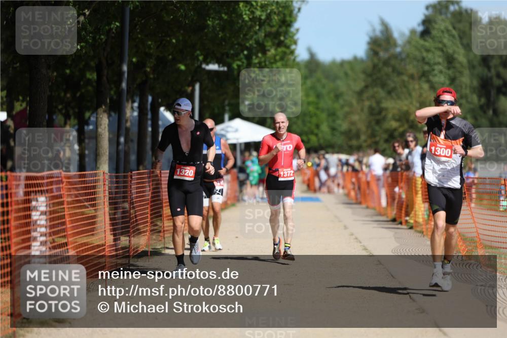 07.09.2025 - 19. Norderstedt Triathlon Michael Strokosch http://msf.ph/oto/8800771 07.09.2025 12:30:54 Laufen 710, 1300, 1320, 1372 meine-sportfotos.de