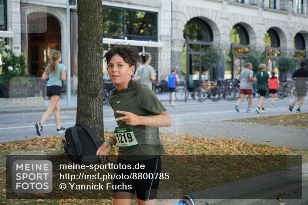07.09.2025 - BARMER Alsterlauf Yannick Fuchs http://msf.ph/oto/8800785 07.09.2025 11:49:08 Laufen 14, 100, 1219 meine-sportfotos.de