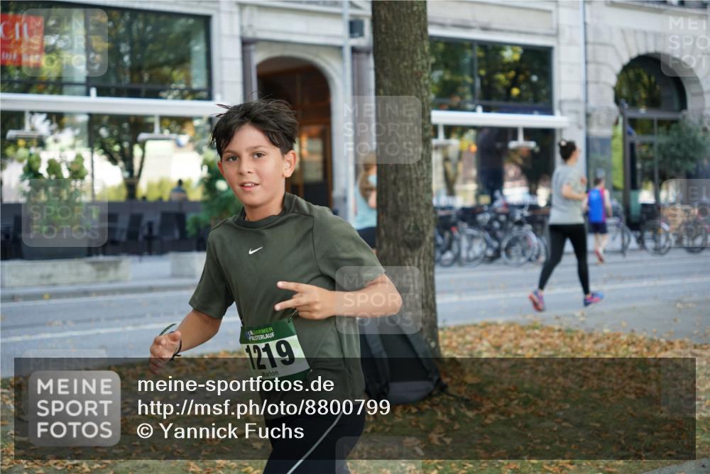 07.09.2025 - BARMER Alsterlauf Yannick Fuchs http://msf.ph/oto/8800799 07.09.2025 11:49:08 Laufen 136, 1219 meine-sportfotos.de