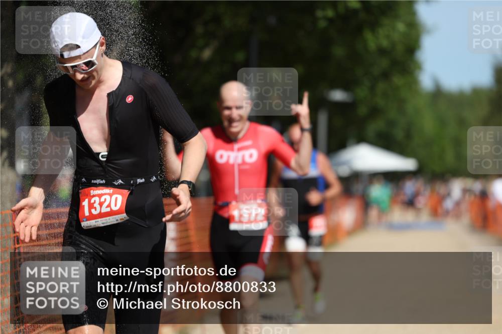07.09.2025 - 19. Norderstedt Triathlon Michael Strokosch http://msf.ph/oto/8800833 07.09.2025 12:30:59 Laufen 710, 1300, 1320, 1372 meine-sportfotos.de