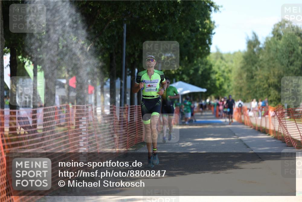 07.09.2025 - 19. Norderstedt Triathlon Michael Strokosch http://msf.ph/oto/8800847 07.09.2025 14:51:39 Laufen 1028, 1469 meine-sportfotos.de