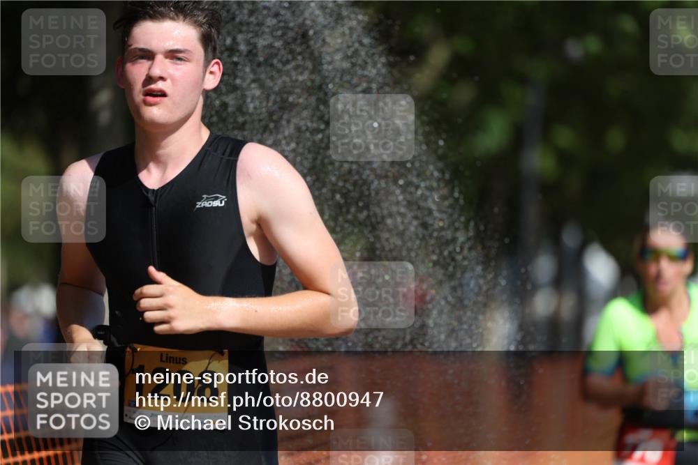07.09.2025 - 19. Norderstedt Triathlon Michael Strokosch http://msf.ph/oto/8800947 07.09.2025 12:01:29 Laufen 770, 774, 1208, 1301, 1332, 1348 meine-sportfotos.de