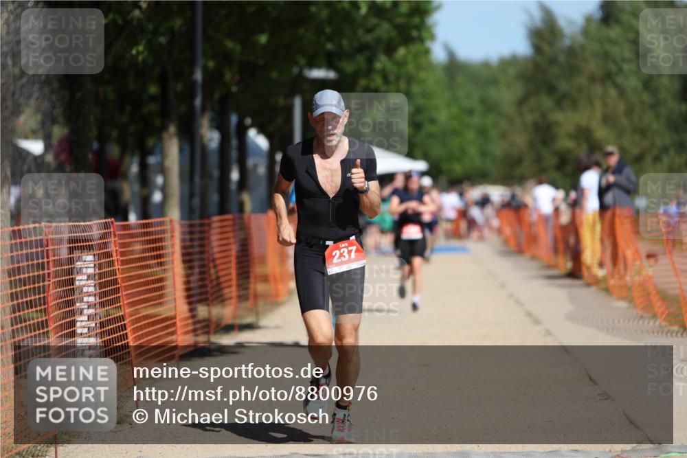 07.09.2025 - 19. Norderstedt Triathlon Michael Strokosch http://msf.ph/oto/8800976 07.09.2025 12:31:18 Laufen 215, 237, 1361 meine-sportfotos.de