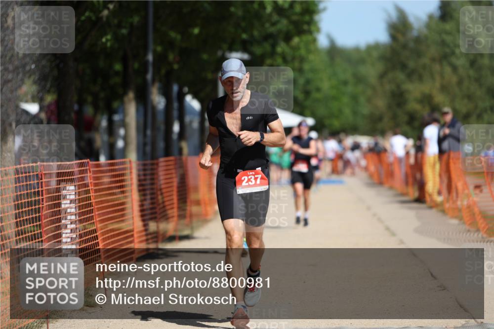 07.09.2025 - 19. Norderstedt Triathlon Michael Strokosch http://msf.ph/oto/8800981 07.09.2025 12:31:18 Laufen 215, 237, 1361 meine-sportfotos.de