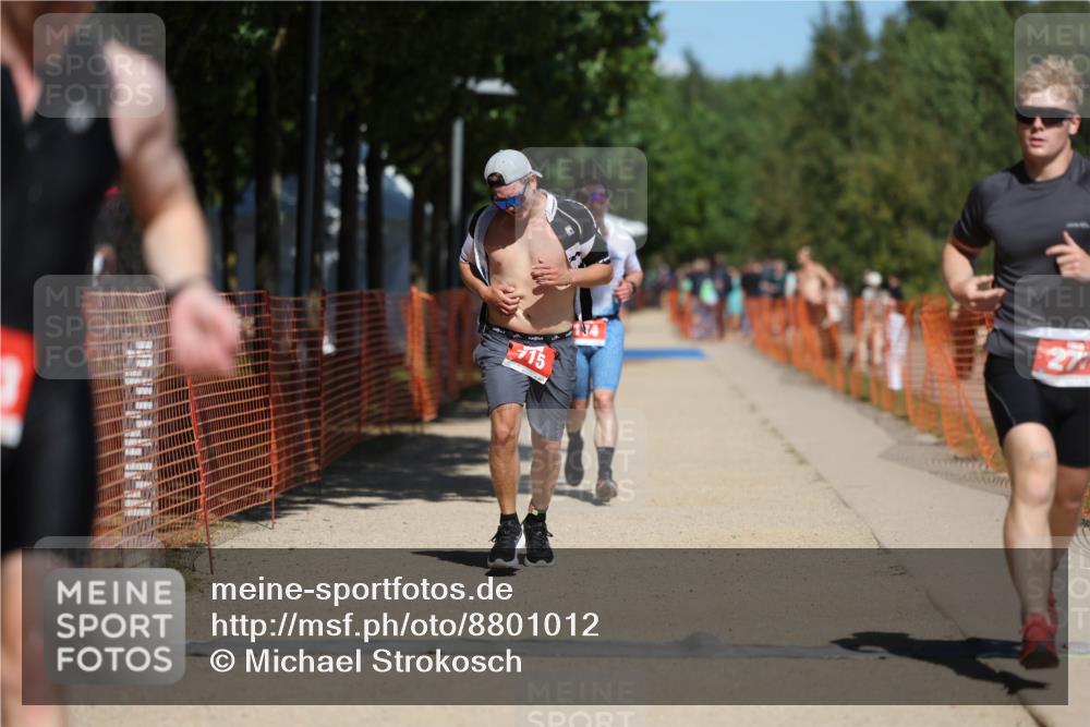 07.09.2025 - 19. Norderstedt Triathlon Michael Strokosch http://msf.ph/oto/8801012 07.09.2025 13:09:07 Laufen 174, 277, 715, 1373 meine-sportfotos.de