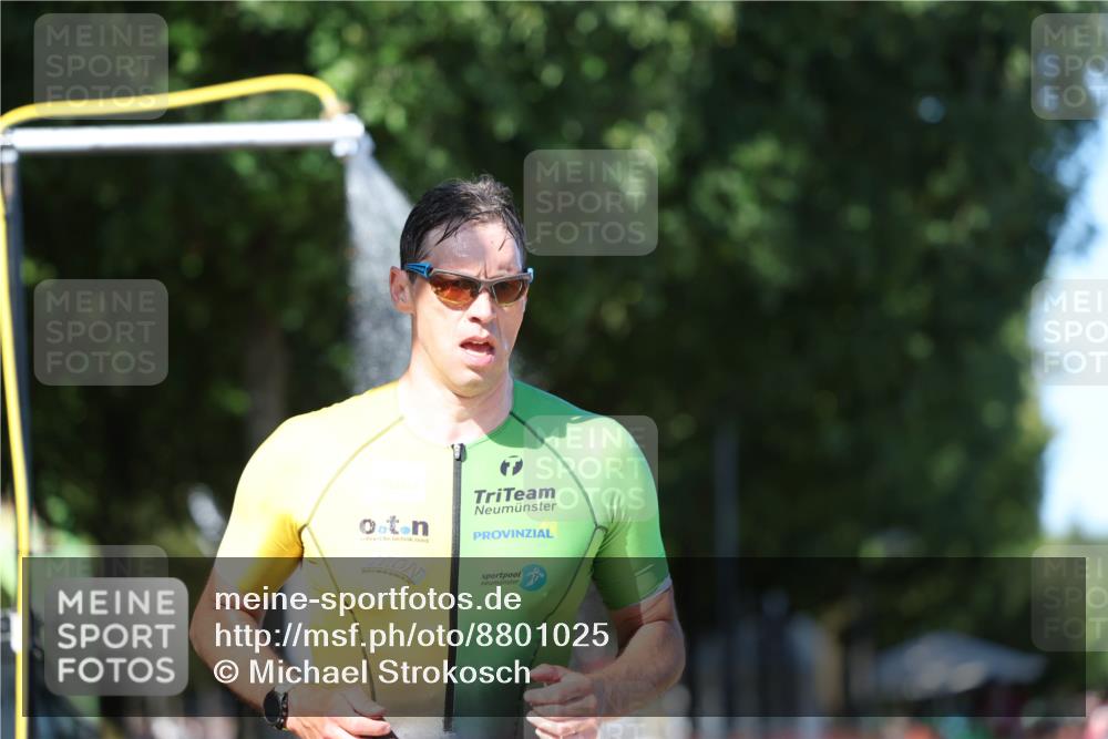07.09.2025 - 19. Norderstedt Triathlon Michael Strokosch http://msf.ph/oto/8801025 07.09.2025 14:51:48 Laufen 394, 1028 meine-sportfotos.de