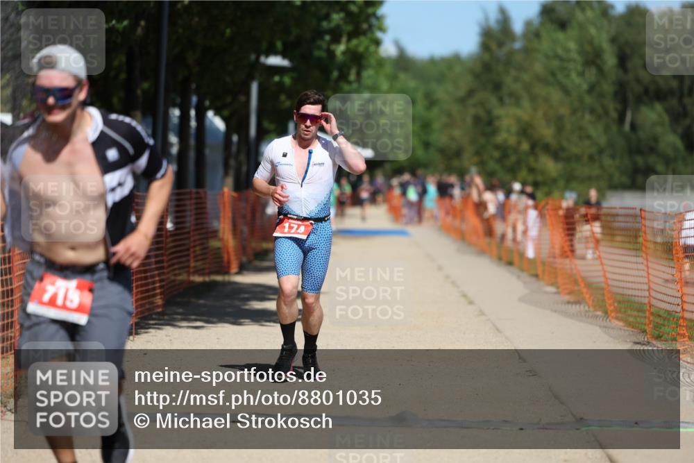 07.09.2025 - 19. Norderstedt Triathlon Michael Strokosch http://msf.ph/oto/8801035 07.09.2025 13:09:09 Laufen 174, 277, 715, 1373 meine-sportfotos.de