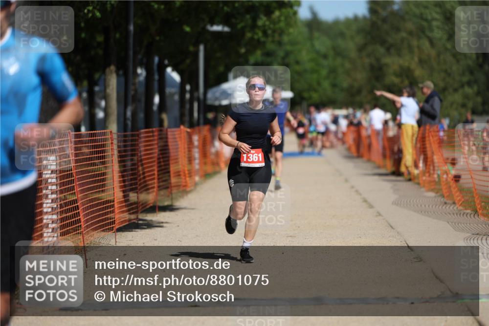 07.09.2025 - 19. Norderstedt Triathlon Michael Strokosch http://msf.ph/oto/8801075 07.09.2025 12:31:22 Laufen 215, 237, 1231, 1361 meine-sportfotos.de