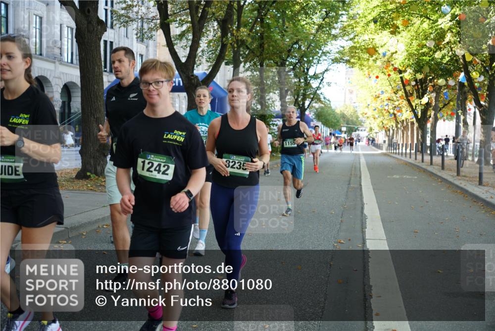07.09.2025 - BARMER Alsterlauf Yannick Fuchs http://msf.ph/oto/8801080 07.09.2025 11:49:19 Laufen 1242, 3235, 1155 meine-sportfotos.de