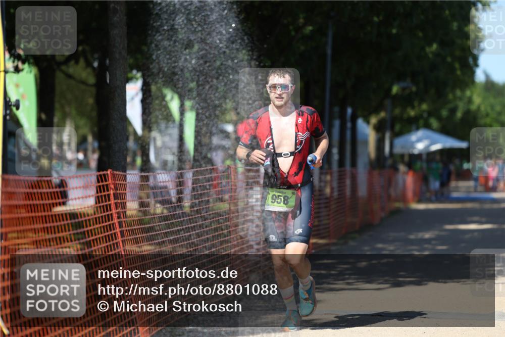 07.09.2025 - 19. Norderstedt Triathlon Michael Strokosch http://msf.ph/oto/8801088 07.09.2025 14:51:57 Laufen 394, 958 meine-sportfotos.de