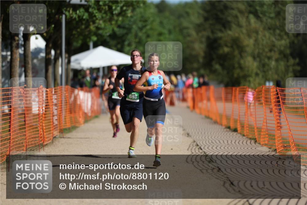07.09.2025 - 19. Norderstedt Triathlon Michael Strokosch http://msf.ph/oto/8801120 07.09.2025 10:58:08 Laufen 57, 59, 643, 666, 693 meine-sportfotos.de