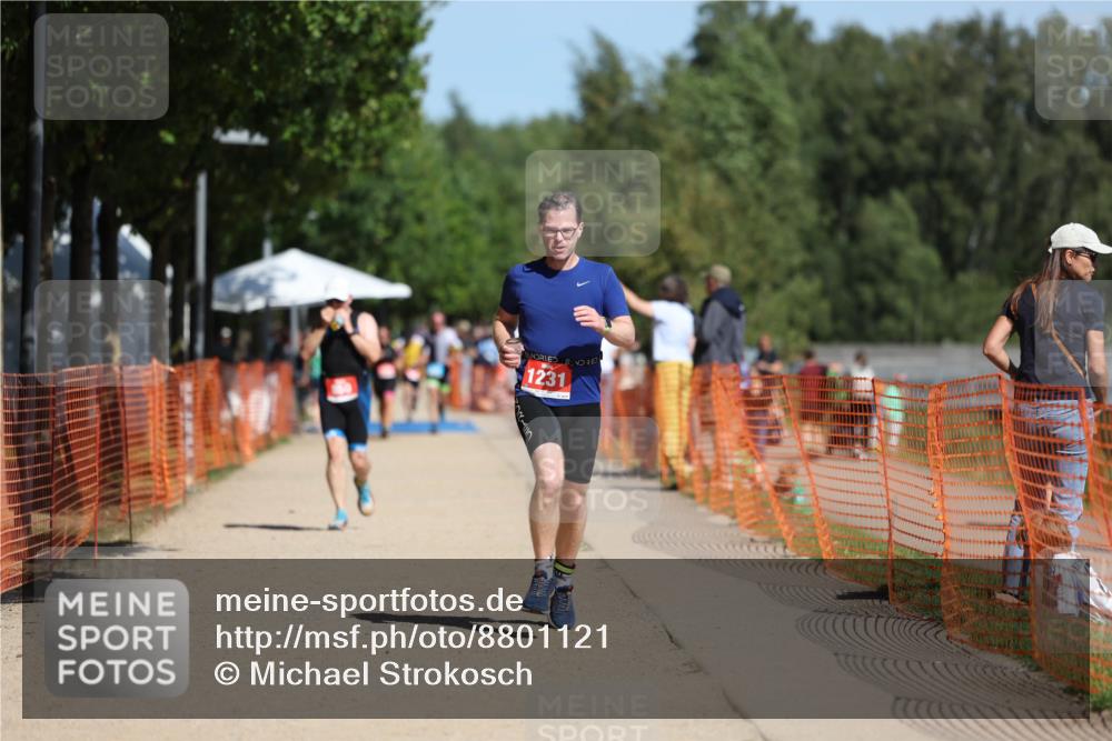 07.09.2025 - 19. Norderstedt Triathlon Michael Strokosch http://msf.ph/oto/8801121 07.09.2025 12:31:27 Laufen 850, 1231, 1361 meine-sportfotos.de