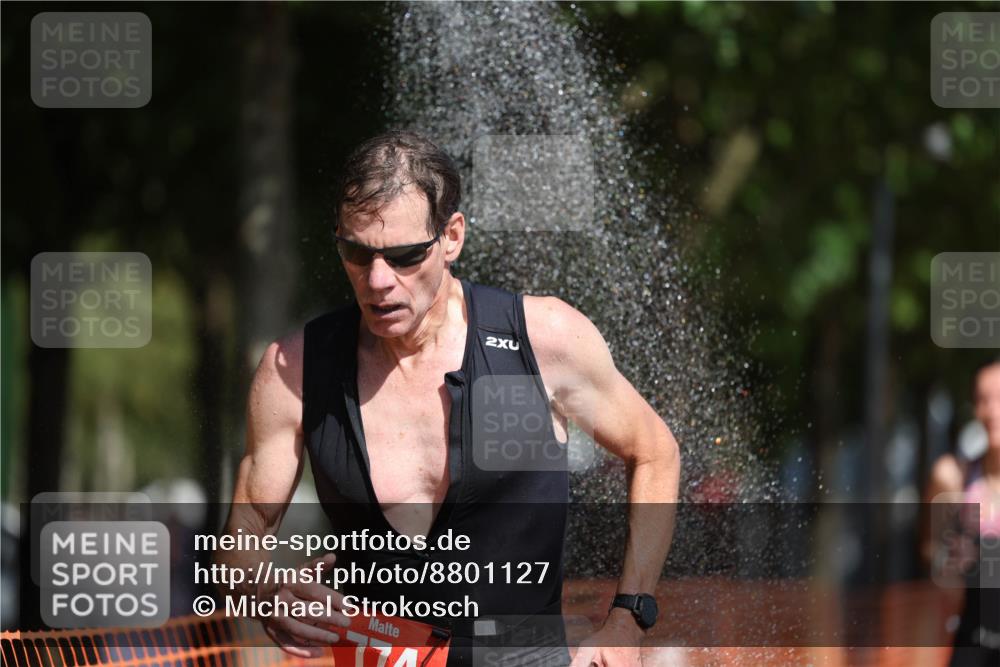 07.09.2025 - 19. Norderstedt Triathlon Michael Strokosch http://msf.ph/oto/8801127 07.09.2025 12:01:37 Laufen 148, 774, 1178, 1301, 1334 meine-sportfotos.de