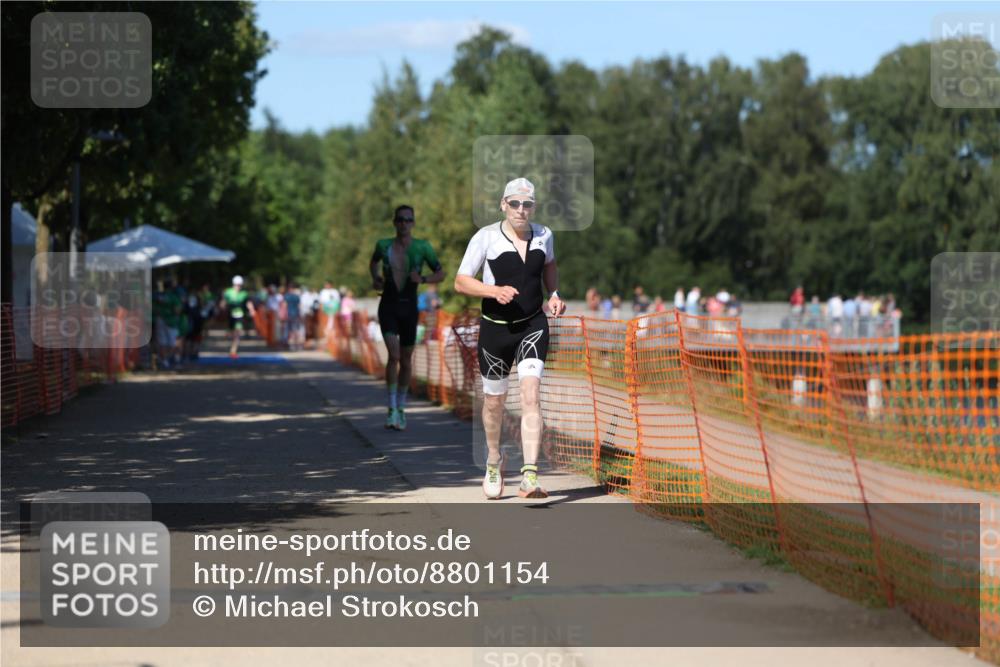 07.09.2025 - 19. Norderstedt Triathlon Michael Strokosch http://msf.ph/oto/8801154 07.09.2025 14:52:06 Laufen 361, 1014 meine-sportfotos.de