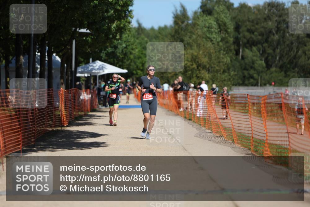 07.09.2025 - 19. Norderstedt Triathlon Michael Strokosch http://msf.ph/oto/8801165 07.09.2025 13:09:35 Laufen 1234 meine-sportfotos.de