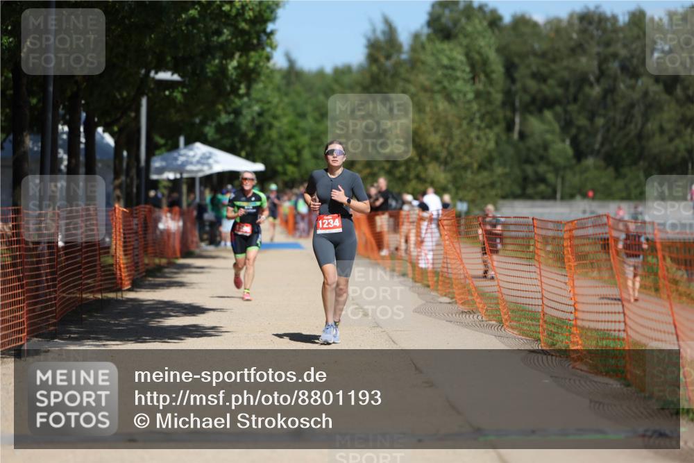 07.09.2025 - 19. Norderstedt Triathlon Michael Strokosch http://msf.ph/oto/8801193 07.09.2025 13:09:36 Laufen 1234 meine-sportfotos.de