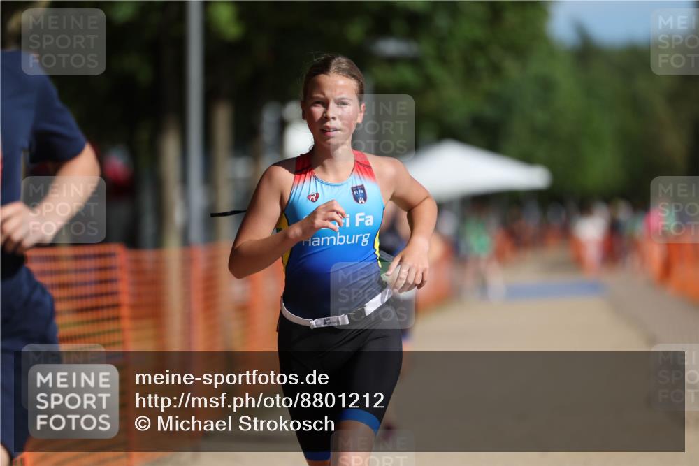 07.09.2025 - 19. Norderstedt Triathlon Michael Strokosch http://msf.ph/oto/8801212 07.09.2025 10:58:12 Laufen 57, 129, 643, 693 meine-sportfotos.de