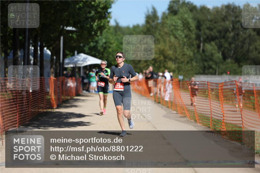 07.09.2025 - 19. Norderstedt Triathlon Michael Strokosch http://msf.ph/oto/8801222 07.09.2025 13:09:37 Laufen 1234, 1396 meine-sportfotos.de